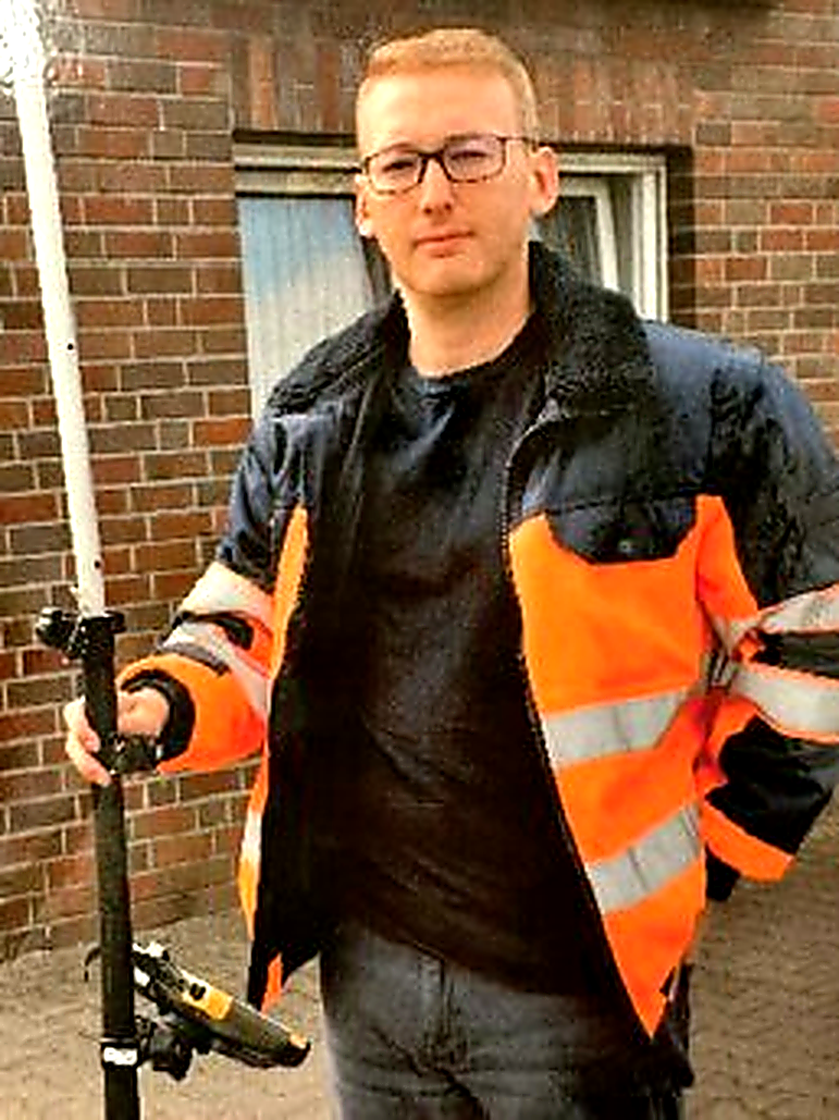 Robert Tönjes, Vermessungstechniker und Inhaber von RT-Vermessung